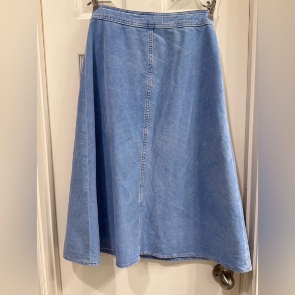M.i.H. jeans Baby Blue
Corduroy Bias A-Line Skirt Sz 4 - Picture 4 of 5